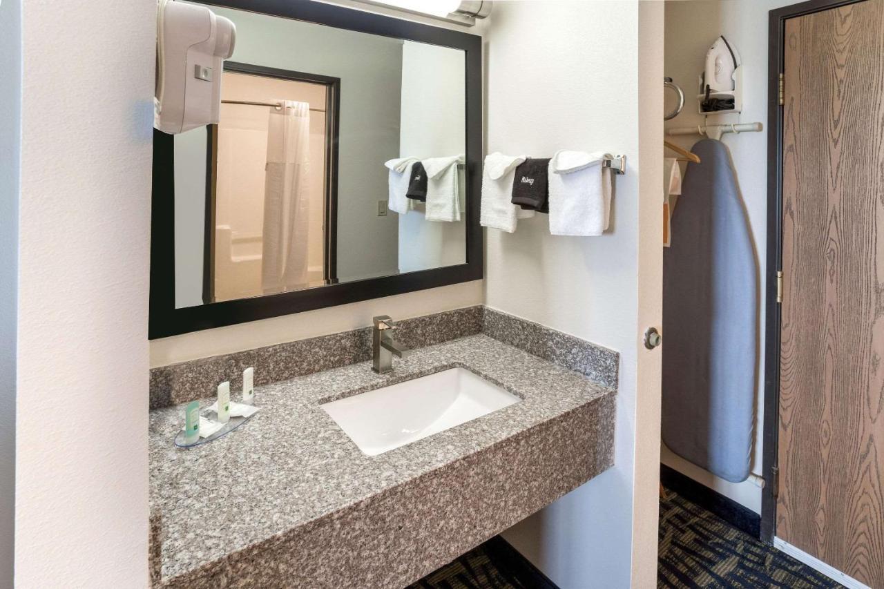 Quality Inn Rochelle Extérieur photo