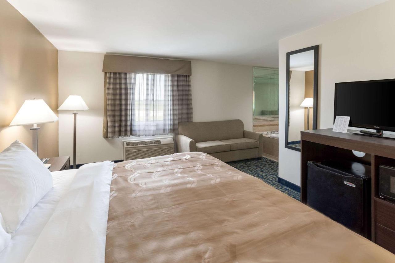 Quality Inn Rochelle Extérieur photo